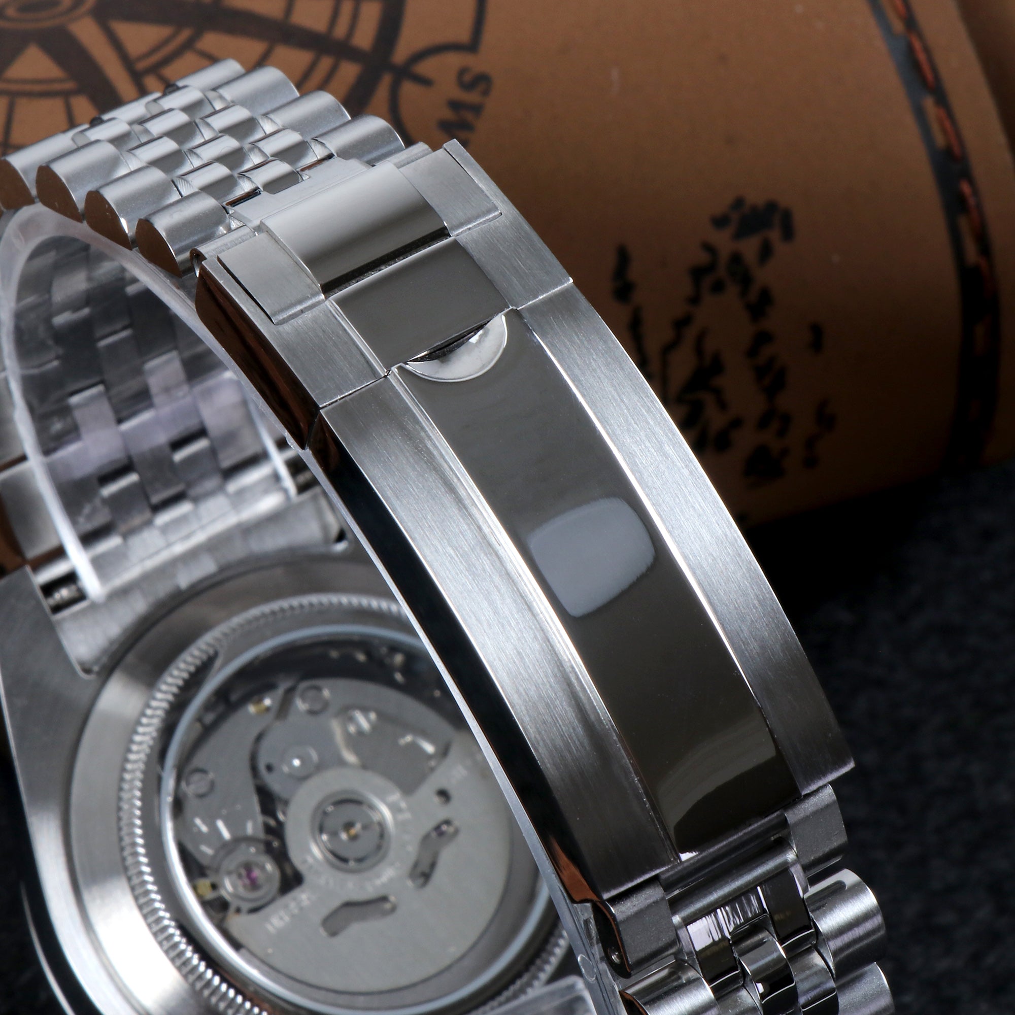 Custom Green Date Automatic Mod Watch